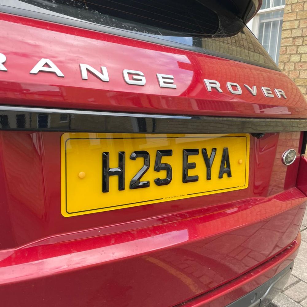 4D Retro number plates on Range Rover